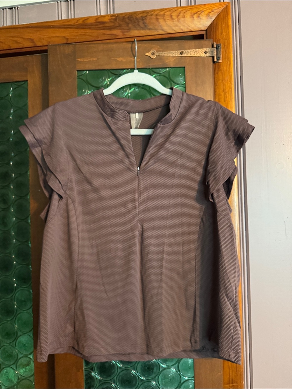 CALIA by Carrie Underwood Mauve Short Sleeve Zip Front Top